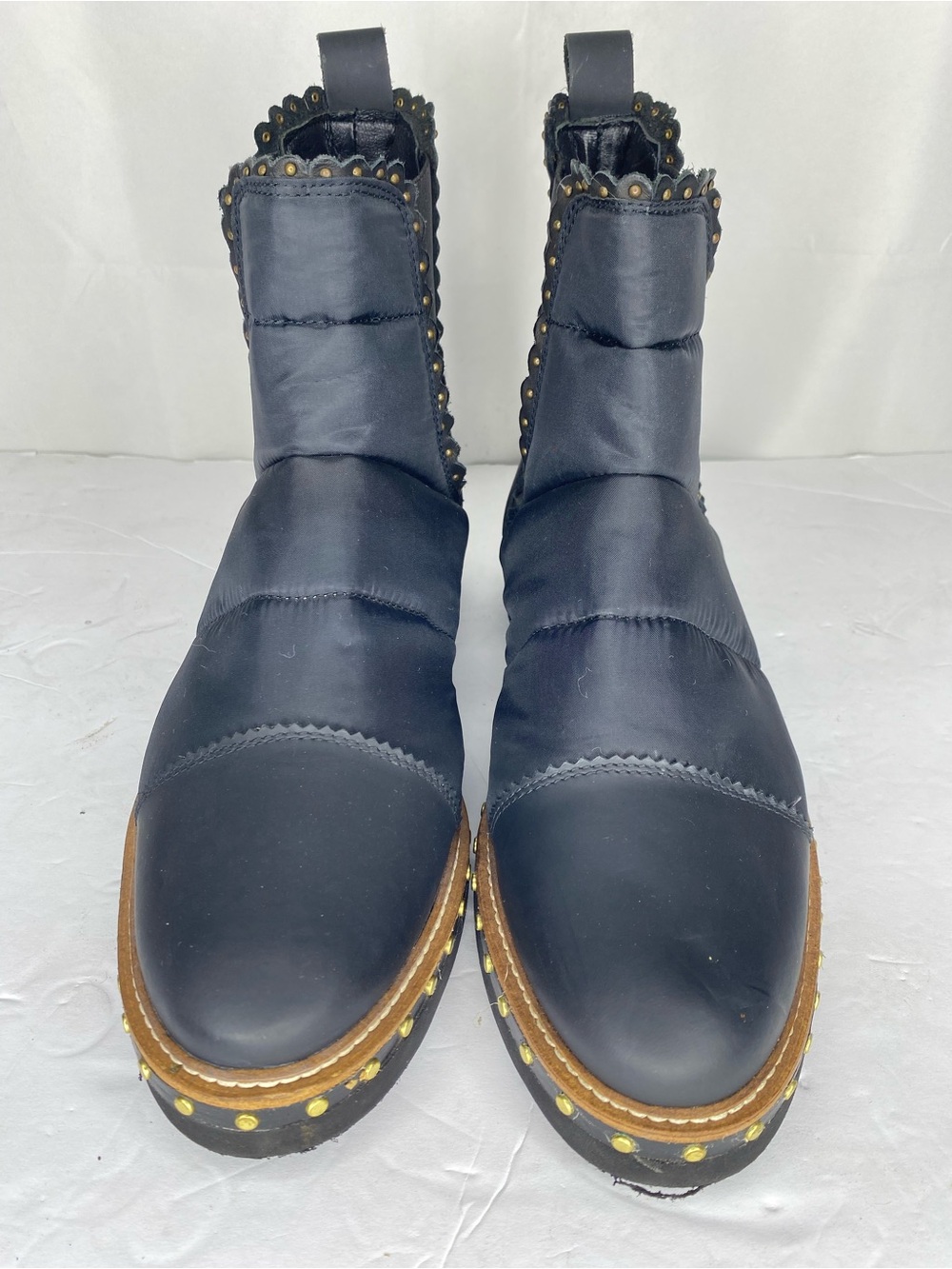 FREE PEOPLE Black ATLAS PUFFER Chelsea Stud Ankle Boots Sz EU40